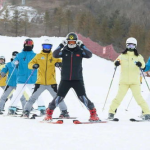 安波滑雪场,雪域仙境，畅享冬季滑雪之旅